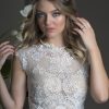 Λεπτομέρεια μπούστου νυφικού Faidra με δαντέλα - Fashion Brides Σέρρες.