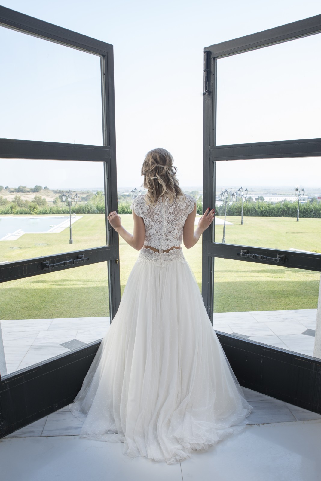 Faidra – Modern Two-Piece Wedding Dress with Lace - Image 2
