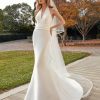 Νυφικό Leigh σε γοργονέ γραμμή με halter λαιμόκοψη - Fashion Brides Σέρρες.