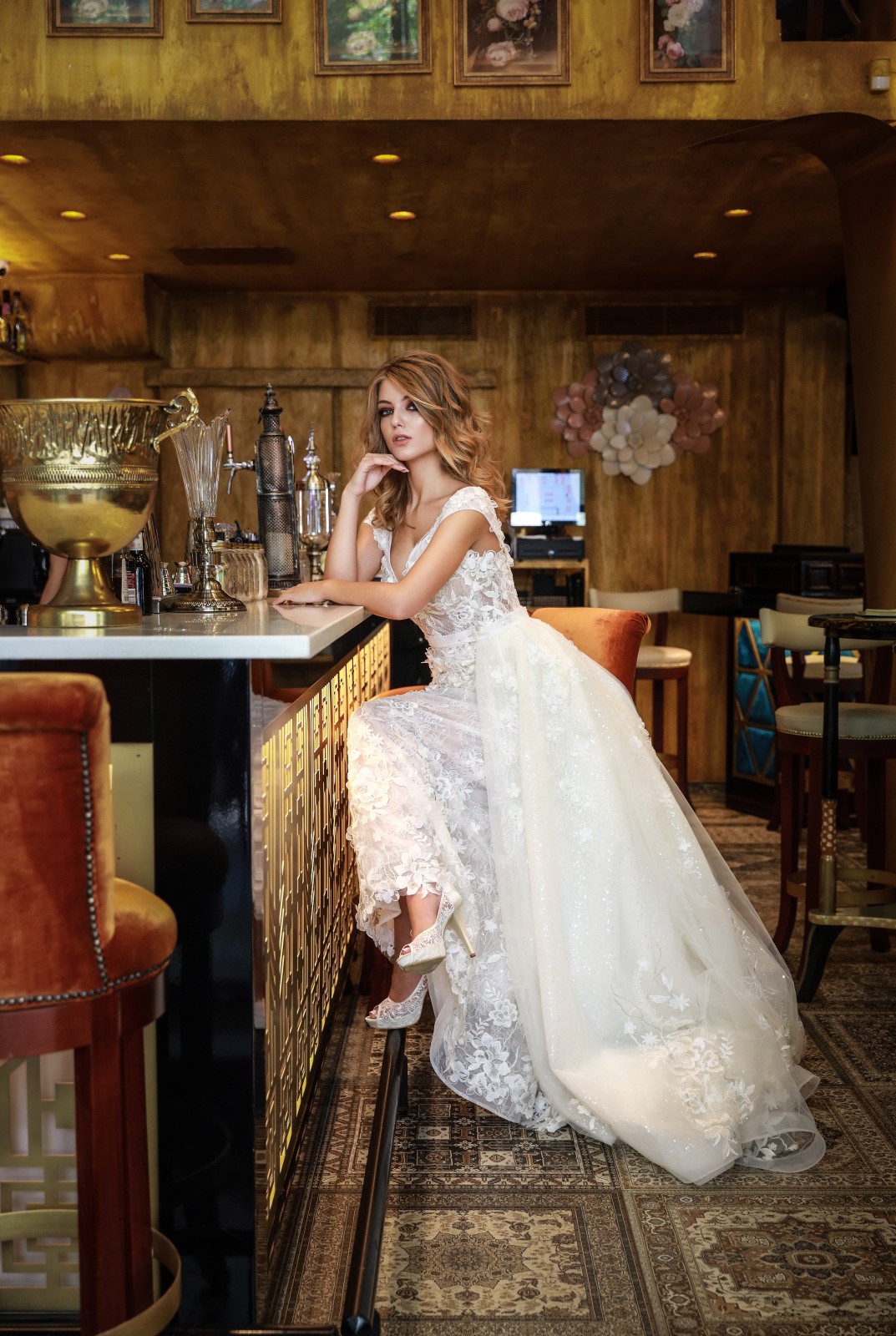 Greta – Romantic Wedding Dress with Lace and Detachable Tulle Skirt - Image 3