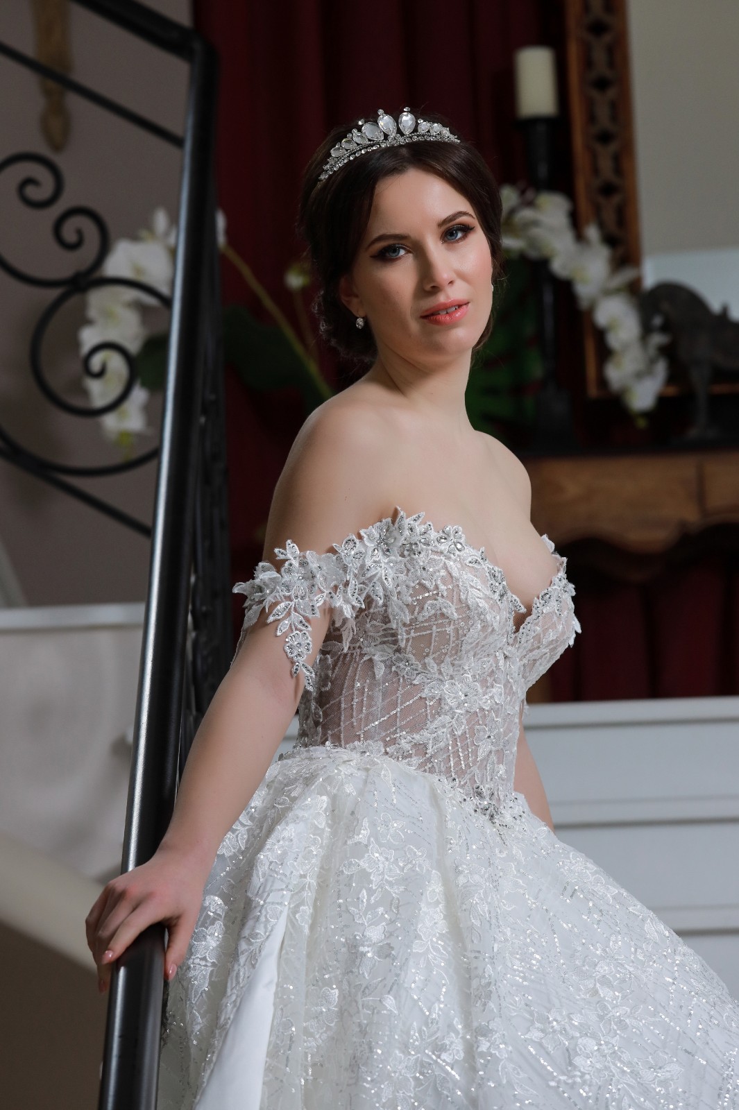 Νυφικό Harlem με off the shoulder μανίκια - Fashion Brides Σέρρες.