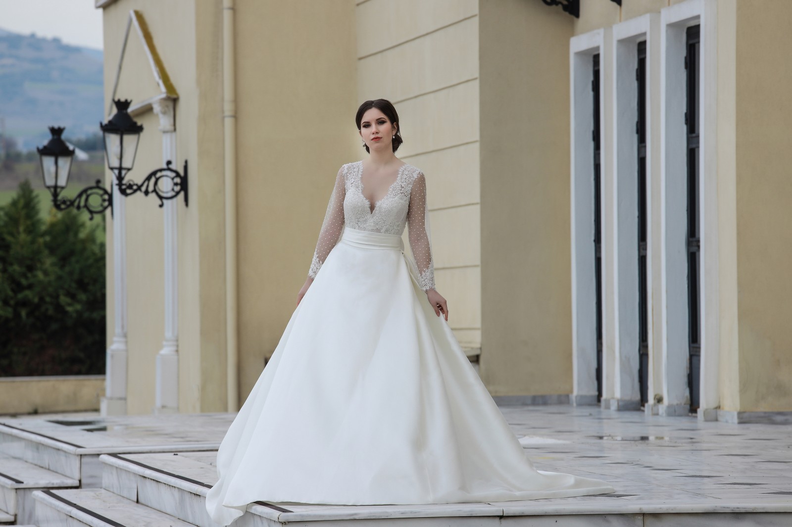 Νυφικό Harmony σε Α γραμμή με μακριά μανίκια - Fashion Brides Σέρρες.