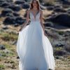 Ολόσωμο νυφικό Garbino σε Α γραμμή από τούλι - Fashion Brides Σέρρες.