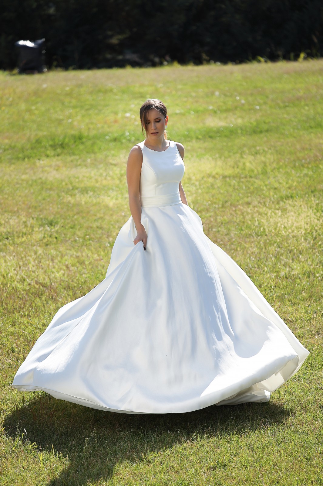 Μπροστινή όψη νυφικού India σε Α γραμμή - Fashion Brides Σέρρες.