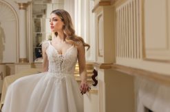 Λεπτομέρεια μπούστου με δαντέλα νυφικού Imagine - Fashion Brides Σέρρες.