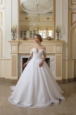 Νυφικό Ines σε πριγκιπική γραμμή με λάμψη - Fashion Brides Σέρρες.