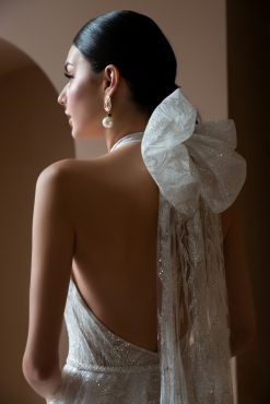 Λεπτομέρεια φιόγκου νυφικού Idril - Fashion Brides Σέρρες.