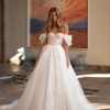 Πριγκιπικό νυφικό Serra με κορσέ και μανίκια - Fashion Brides Σέρρες