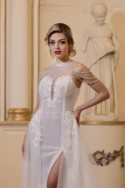 Κοντινή λήψη μπούστου νυφικού Jacquelin - Fashion Brides Σέρρες.