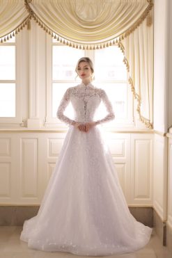Ολόσωμη λήψη νυφικού Josephina σε Α γραμμή - Fashion Brides Σέρρες.