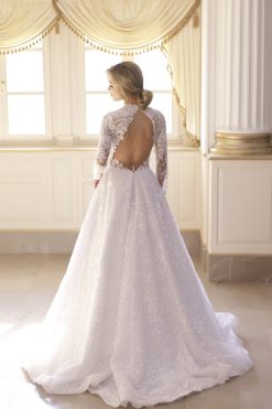Πίσω όψη εξώπλατου νυφικού Josephina - Fashion Brides Σέρρες.