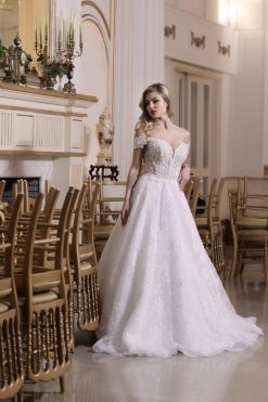 Πριγκιπικό νυφικό Jude με off the shoulder λαιμόκοψη - Fashion Brides Σέρρες.