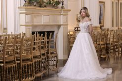 Jude – Πριγκιπικό Νυφικό με Off The Shoulder Λαιμόκοψη και Διαφάνεια - Image 3