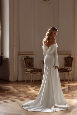 Πλάτη νυφικού Paris με σατέν λεπτομέρειες - Fashion Brides Σέρρες.