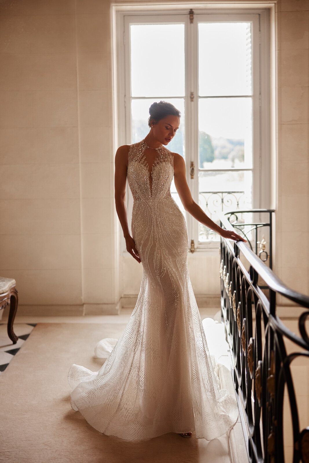Νυφικό Pandora σε γοργονέ γραμμή με στρας - Fashion Brides Σέρρες.