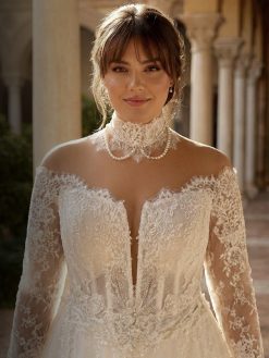 Νυφικά Plus Size